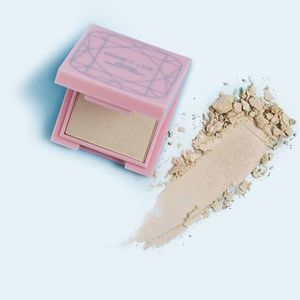 Winky Lux Holographic Highlighter